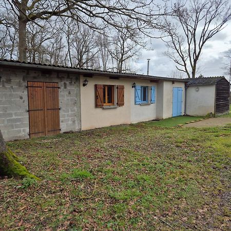 La Maison Dans Les Bois Soucelles Εξωτερικό φωτογραφία