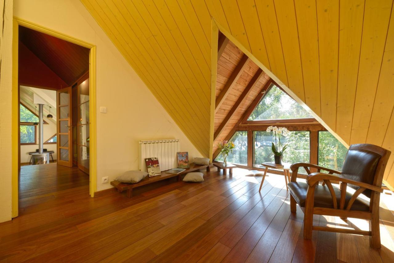 La Maison Dans Les Bois Soucelles Εξωτερικό φωτογραφία